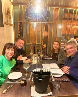 Fernando Cayo Instagram - Cenas maravillosas con gente maravillosa. Rodando en Tenerife PADRES un mano a mano interpretativo con la portentosa @nataliaverbeke dirigidos sabiamente por @joseangelbo  @alebohollo @secuoyastudios @lalaguna_granhotel @malakarestaurant #cineespañol #tenerife #islascanarias @cabildotenerife @cabildodegrancanaria #fernandocayo #nataliaverbeke #enjoy #disfrutadelavida