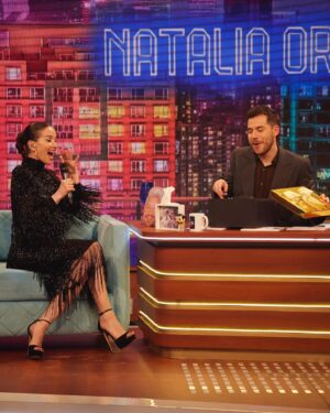 Fernando Dente Instagram - Hay personas con ángel y hay ángeles que son personas. No, no es de sobrecito de azúcar. Es la pura verdad. Gracias @nataliaoreirosoy por iluminar donde pisas. Me quedo una frase que no llegue a decirte al aire que te escuché decir y creo que te resume: “Cambiar el mundo no es una utopía, es justicia” 
Sin palabras ♥️
PH el maravilloso @brunoilusorio