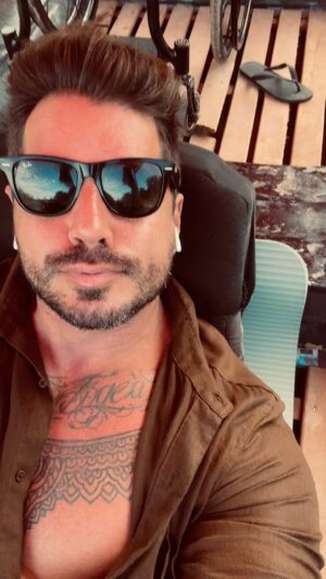 Fernando Fernandes Instagram - Coragem pra viver…
.
Rumo a Aldeia Yawarani