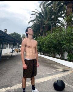 Actor Fernando Lindez HD Instagram Photos and Wallpapers October 2022