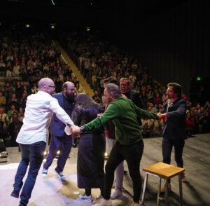Fernando Rocha Instagram - Finalmente depois de tantos anos a tentar levar comédia á cidade dos estudantes, conseguimos levar comédia ao @conventosaofrancisco,
Cultura popular também é cultura, obrigado á autarquia de Coimbra que ontem ao desbloquear esse preconceito fez com que a resposta do público fosse bem explícita. 
ESGOTADO em menos de duas semanas. 
Obrigado ao Ricardo (promotor do evento) e ao Sr. Vereador que mais uma vez, foi pela vontade do povo e para fechar com chave de ouro, tivemos um pedido de casamento (ainda vou tirar o lugar ao Santo António casamenteiro) comédia é amor. 
Viva a comédia.