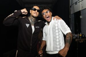 Fernando Vargas Jr. Instagram - “The only good one is the youngest one”, “30 year old prospect”, “They are just living off of their dads name” 🥱🗣️🗣️🗣️ We’re silencing our critics with every fight… wait until you hear what LEGEND I’m fighting next. Big news coming… 🗞️ Dynasty a threat in every division we’re in wheather you like it or not. If not change the channel 📺😊👍🏼
#VargasDynastyHereToStay 🇺🇸🇲🇽🥊