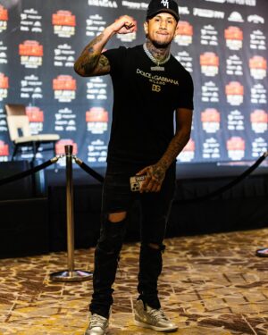 Fernando Vargas Jr. Instagram - Y ARRIBA LA DINASTÍA VARGAS CABRONES 👆🏼🇲🇽🥊

📸: @b_rivasproductions
