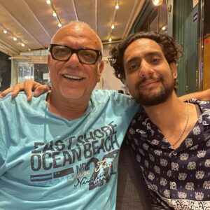 Fethi Haddaoui Instagram - Avec mon ami le grand Humoriste, Acteur, Comédien...
W inchallah yardha aalina Sid Ahmed le grand Créateur. 
Merci.
