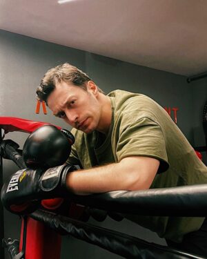 Feyyaz Şerifoğlu Instagram - Repoda boks başkadır😎 🥊