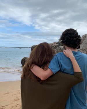 Filipa Pinto Instagram - Maria e Fábio ❤️ Em contagem decrescente para vos contarmos a história destes dois 🥰 @amoteimensofilme dia 25 de abril nos @cinemas.nos