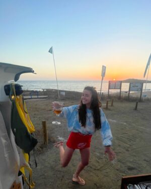 Filipa Pinto Instagram - amigas, pôr do sol e uma cabana 🌈