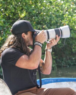 Filipe DeAndrade Instagram - Swipe to explore what I was shooting! Would you get close? 

#KeepItWild