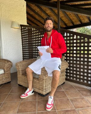 Filippo Bisciglia Instagram - … work in progress … !!! 💪🏻🔥🌴 #temptationisland #viaggioneisentimenti #fidanzate #fidanzati #ragazzesingle #ragazzisingle #love