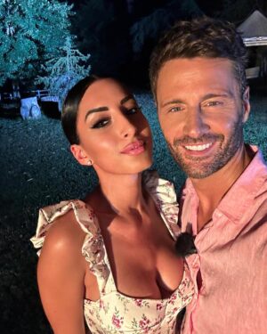 Filippo Bisciglia Instagram - ho letto i vostri occhi, ho ascoltato i vostri battiti, ho percepito le vostre energie, ho vissuto le vostre gioie e i vostri dolori … 
era tutto autentico … GRAZIE RAGAZZI !!! entrerete a far parte dei miei ricordi, quelli belli !!! TEMPTATION ISLAND 2023 🔥🌴 #temptationisland #ricordiquellibelli