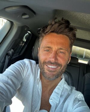 Filippo Bisciglia Instagram - che te ridi ??? … sto partendo … ahhh ok ok …  buon ferragosto a tutti … #lunedi #ferragosto