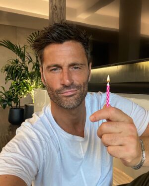 Filippo Bisciglia Instagram - … Compleanno uno po’ particolare ma pur sempre il mio compleanno … Tanti auguri a me 🎂 … e un bacio grande a tutti Voi …