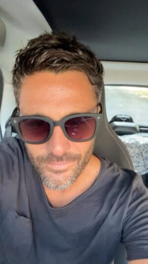 Filippo Bisciglia Instagram - … Grazieeeeeeee … 🙏✈️ #temptationisland #share #voiconnoi #noiconvoi #🔥 #🌴#grazie