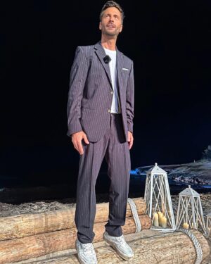 Filippo Bisciglia Instagram - … il viaggio nei sentimenti continua 😉… buona notte a tutti … #temptationisland #buonanotte #inostrilunedisera #voiconnoi #noiconvoi #🔥#🌴
