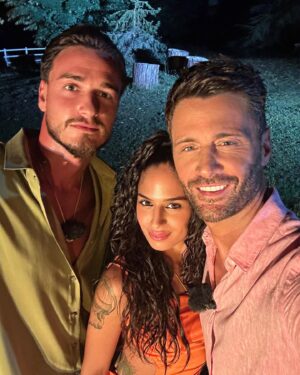 Filippo Bisciglia Instagram - ho letto i vostri occhi, ho ascoltato i vostri battiti, ho percepito le vostre energie, ho vissuto le vostre gioie e i vostri dolori … 
era tutto autentico … GRAZIE RAGAZZI !!! entrerete a far parte dei miei ricordi, quelli belli !!! TEMPTATION ISLAND 2023 🔥🌴 #temptationisland #ricordiquellibelli
