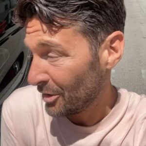 Filippo Bisciglia Instagram - Oggi è il giorno del mio compleanno e l’inizio di una nuova settimana … io l’ho iniziata così, con un bel carroattrezzi 😉 ma ………… sarà una settimana speciale. Tra 3 giorni ripartità il nostro Temptation … #-3 #temptationisland #voiconnoi #noiconvoi