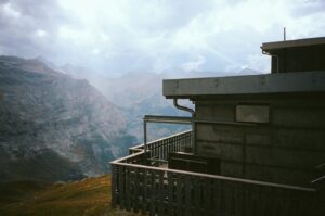 Finn Jones Instagram - Swiss Alps in 35mm 🏔️