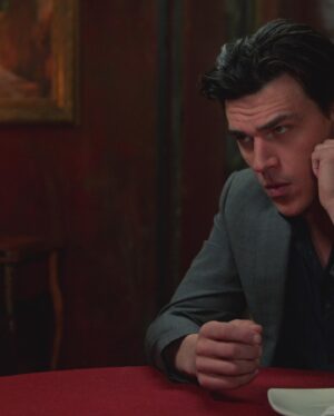 Finn Wittrock Instagram - What’s that? Oh yes! @alternatino is on @comedycentral tonight! 10:30e/9:30c. I better watch! #Alternatino @arturocastrop
