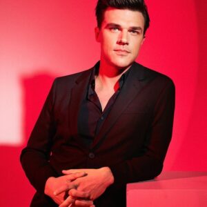 Finn Wittrock Instagram - I may look very relaxed but I assure you it is all an act. Thank you to everyone who watched @americancrimestoryfx and everyone helped me get to this place in my life, and helped me get into this tux. Much love and thankfulness to all. @televisionacad