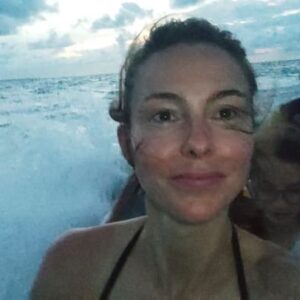Fiona Horsey Instagram - #tbt mi cumpleaños en el mar caribe este año, después de 3 años de no verlo, felicidad total!! I love the ocean y amo la montaña 💖🌄🌅🌄🌄🌅🌄🌅 #colombia#cartagena #amocolombia #amoelmar #mar# caribe #sea #thankful