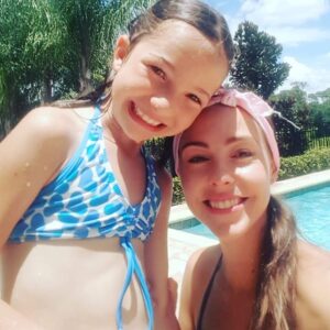 Fiona Horsey Instagram - Summer time and the living is easyyyyyyy. Las cosas buenas de la vida, la familia y las vacaciones💖😎#familia #hija #love #gratitud #gratitude