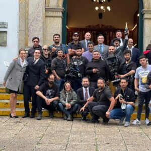 Fiona Horsey Instagram - Feliz de haber sido parte de esta producción, Camisa de Fuerza, la fascinate historia de la vida de la gran actriz Margalida Castro.🌟🌟🌟 Un gran equipo y una gran experiencia 💖💖 gracias @soylinarestrepo y @pipevallejo77 por ser tan valientes!! Y un placer trabar con ustedes @jorgetorresactor @juanferrodriguez_ @hamiltown_@lilibonil @margalidacastroficial Se les quiere!! #serie#canaltro #seriecolombiana #actriz #actrizcolombiana #actress #amomitrabajo