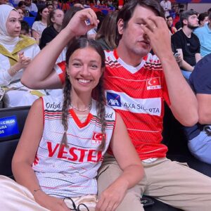 Fırat Albayram Instagram - Çok keyifli bir maçtı ilk seti verince biraz çöktüm ama aldık maçı :) Tayland da cancık çıktı deli gibi defans kasmışlar .