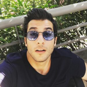 Fırat Altunmeşe Instagram - Yazik :) @serdarrozer bana daha cok yakisti diyemedim ya.