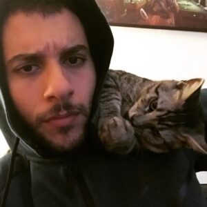 Fırat Altunmeşe Instagram - Rahat mi? Ne rahati?
