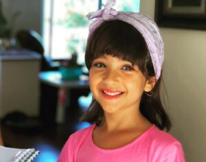 Fırat Tanış Instagram - kalbimin çiçeği #canımkızım 🍀

#dünyakızçocuklarıgünü