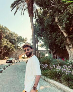 Fırat Topkorur Instagram - Dostlarıma selamımı hasımlarıma selasını  armağan ettiğim bu güzel günden herkese selamlar. Şimdi herkes kendi hayatıyla ilgilenebilir. Teşekkürler 🥂