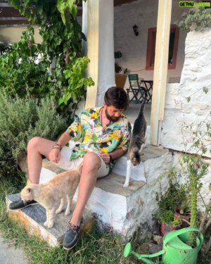 Fırat Topkorur Instagram - ☀️🏖🐈‍⬛ summer vibes