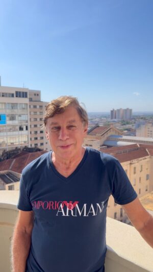 Flávio Venturini Instagram - Alô, Ribeirão Preto.
Agenda completa no link da bio.