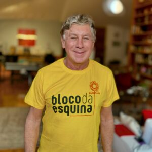 Flávio Venturini Instagram - Adorei o presente Bloco da Esquina.