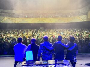 Flávio Venturini Instagram - Obrigado Rio de Janeiro!

Próximos shows:
04/04 Ribeirão Preto - Theatro Pedro II.
05/04 São Caetano - Externato Santo Antônio.
06/04 Barueri - Teatro Praça das Artes.
07/04 Bragança - Casa de Culrura.
26/04 Salvador - Pupileira.
