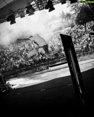 Flemming Viguurs Instagram - 𝗖𝗔𝗣𝗥𝗘𝗥𝗔! ☀️ Genoten van 2 shows in dit prachtige openluchttheater afgelopen zaterdag. Thanks voor de heerlijke energie! ❤️