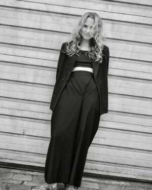 Flora Ofelia Hofmann Lindahl Instagram - @nikolajtr 🫦🫦