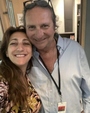 Florence K Instagram - Tellement heureuse d’avoir été invitée par l’équipe de Dessine-moi un matin à faire partie des dimanches de Franco Nuovo avec mes chansons matinales et ma chronique psychologie chaque semaine. Et encore plus heureuse de me joindre à vous à la prochaine saison, au retour des vacances ! 
Vous pourrez aussi continuer à m’entendre à @cbc_music et @cbcradio avec mon émission de musique francophone, « C’est Formidable » toutes les semaines durant l’été et avec une nouvelle saison dès l’automne! 
D’ici-là, je décroche des réseaux sociaux jusqu’en septembre et j’en profite pour vous souhaiter un bel été, rempli de tout ce qui vous fait du bien!