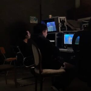 Florencia Berner Instagram - Y terminó en paramount 💔 videos pal recuerdo del backstage 🙌🏻

Gracias a lxs q nos acompañaron en este proceso y a toda la gente linda trabajadora hermosa ❤️ lo pasamos bien y aprendimos mucho muchoo 💪🏻 

Viste el final? @dimeconquienandaschv @paramountplusar @chilevision
