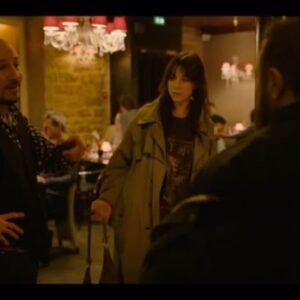 Florent Bernard Instagram - NOUS, LES LEROY sort mercredi prochain.
Bienvenue au Smart, un restaurant géré par Loïc. Un gars super.

Avec @charlottegainsbourg @josegarciaoff et @adrienmenielle
