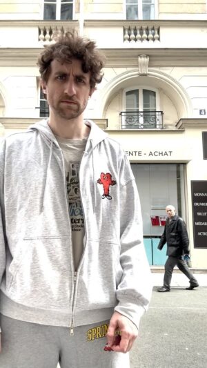 Florent Bernard Instagram - Le 10 avril sort mon premier film au cinéma.
C'est fini les conneries d'internet, comme le prouve cette vidéo promo.