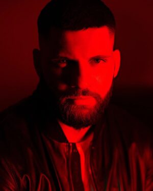 Florian Munteanu Instagram - Follow your dreams, not your addictions 💫