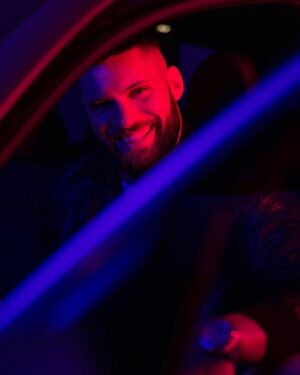 Florian Munteanu Instagram - Follow your dreams, not your addictions 💫