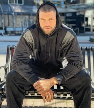 Florian Munteanu Instagram - Back on US soil 🇺🇸👋🏼