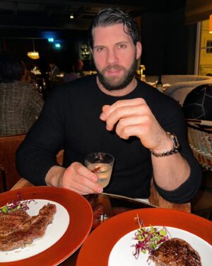 Florian Munteanu Instagram - Thankful ❤️