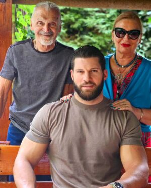 Florian Munteanu Instagram - Unbeatable ❤️