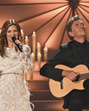 Florian Silbereisen Instagram - Traditionsgemäß starten wir heute Abend wieder gemeinsam in die Weihnachtswoche! 🤩
 
Mit Andrea Berg, Roland Kaiser, Vicky Leandros, DJ Ötzi, Ella und Norbert Endlich, Frank Schöbel, Semino Rossi, Oli.P, Nicole, Ross Antony, Patricia Kelly, Ramon Roselly und vielen mehr!
 
Heute, um 20.15 Uhr im Ersten: ALLE SINGEN WEIHNACHTEN! DAS GROSSE ADVENTSFESTSINGEN 2023! 🎄