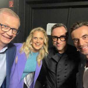 Florian Silbereisen Instagram - Heute Abend um 20.15 Uhr im Ersten zum ersten Mal mit @kaipflaume: "Das Quiz 2023"! 

Günther Jauch, Barbara Schöneberger und Jan Josef Liefers werden wieder von mir herausgefordert! 😉

Wer gewinnt "Das Quiz 2023"?

Einschalten! 🤩