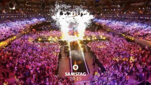 Florian Silbereisen Instagram - Der Countdown läuft... 🤩

@dj_oetzi 
@sarellax3 
@howardcarpendale 
@maite_kelly 
@kerstinott_official 
@rolandkaiseroffiziell 
@anastaciamusic 
@andreabergoffiziell 

#SCHLAGERBOOOM2023 #SCHLAGERBOOOM