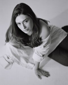 Actress Frances Sholto-Douglas HD Instagram Photos and Wallpapers December 2023